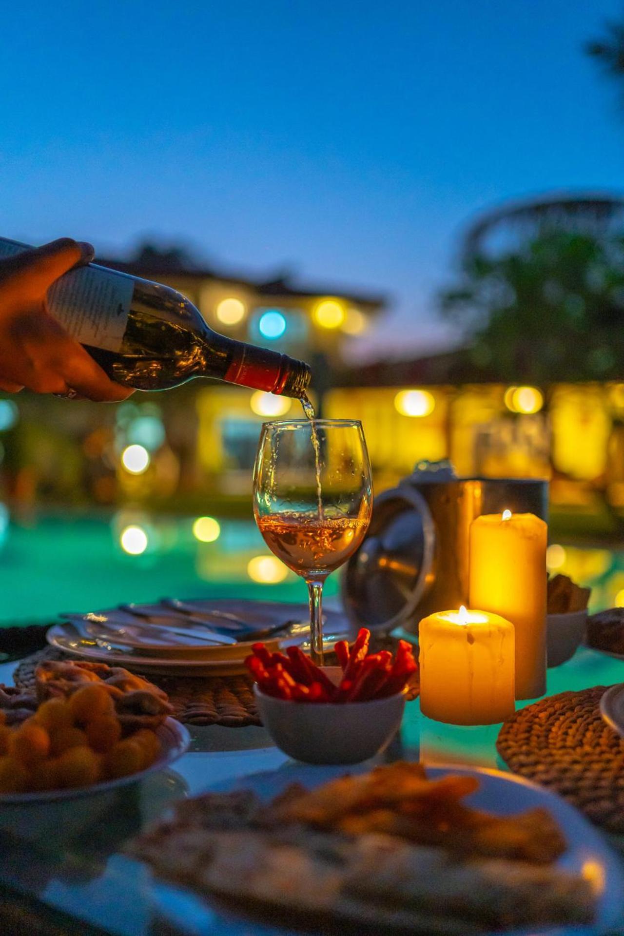 Stayvista At Moksh Villa - Bbq & Jacuzzi อาลีบากห์ ภายนอก รูปภาพ